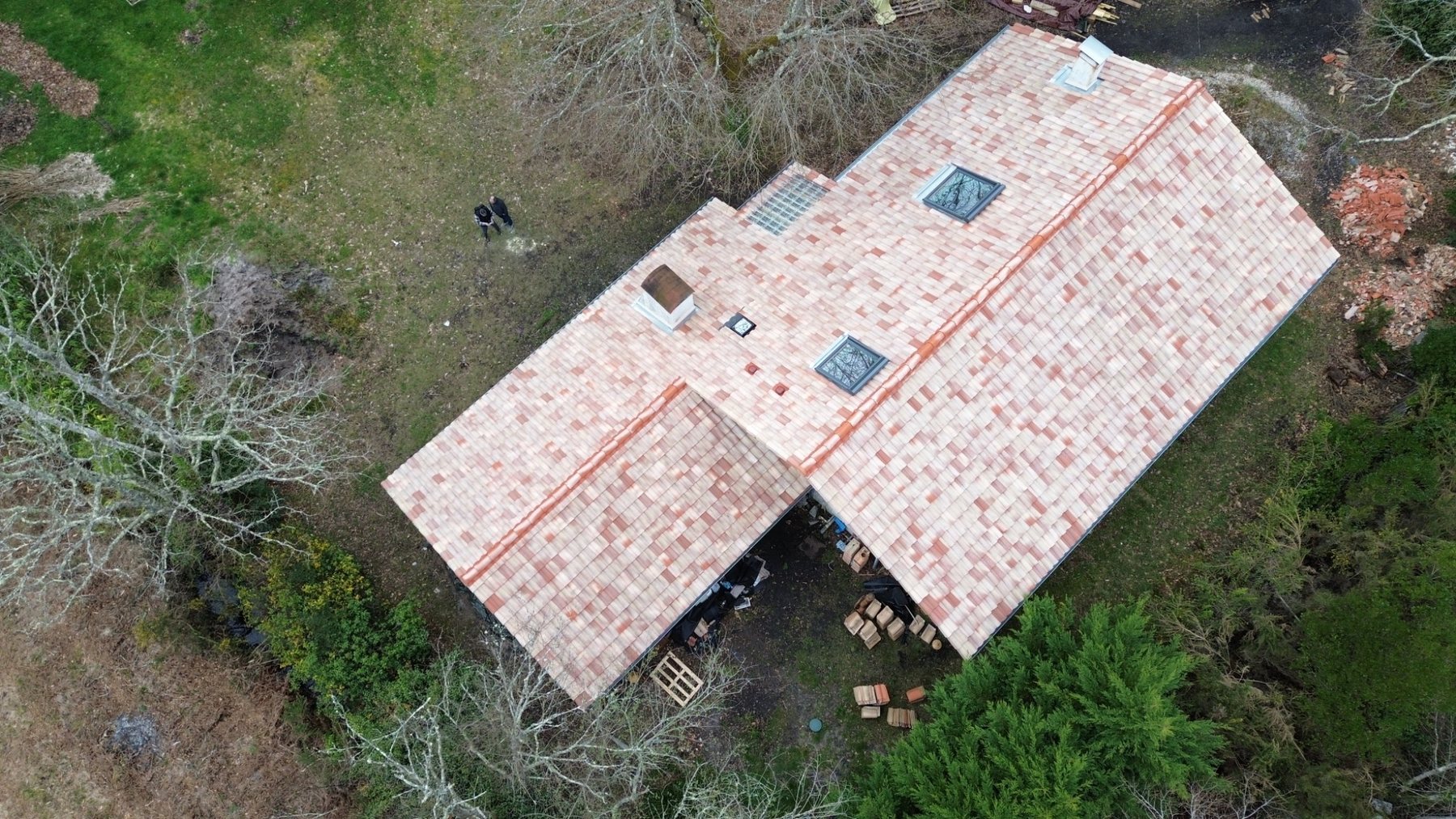 Réfection complète d’une couverture à Naujac-sur-Mer réalisée par Atelier du Toit — vue 3