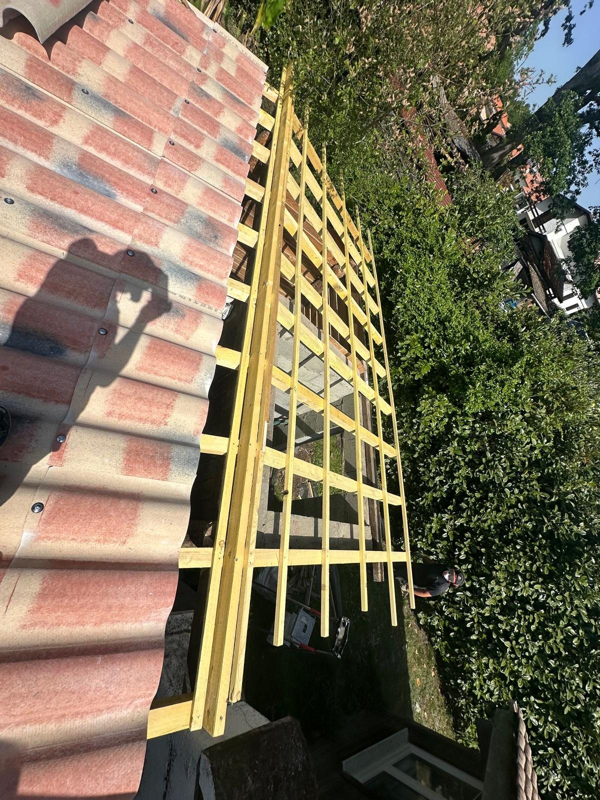 Réfection complète de la charpente et de la couverture d’un cabanon à Mios — vue 3