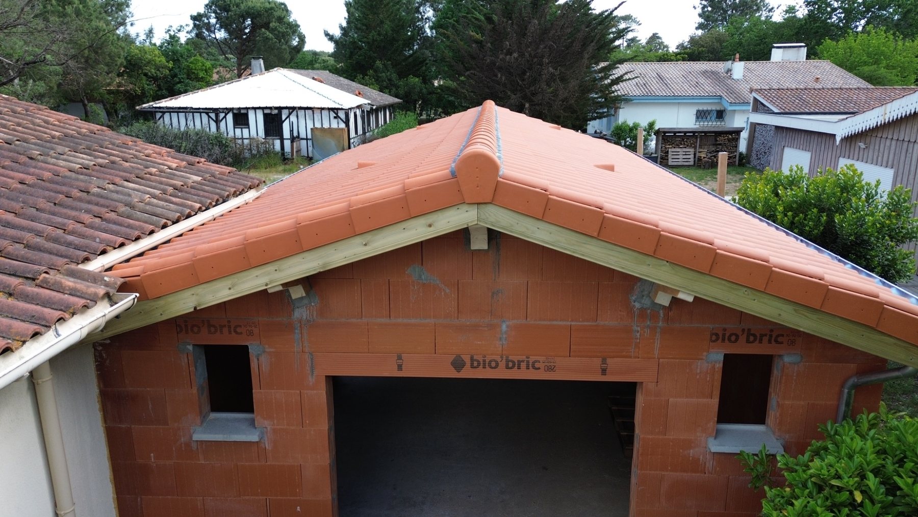Réfection complète de la charpente et de la couverture d’un garage à Vendays-Montalivet — vue 11